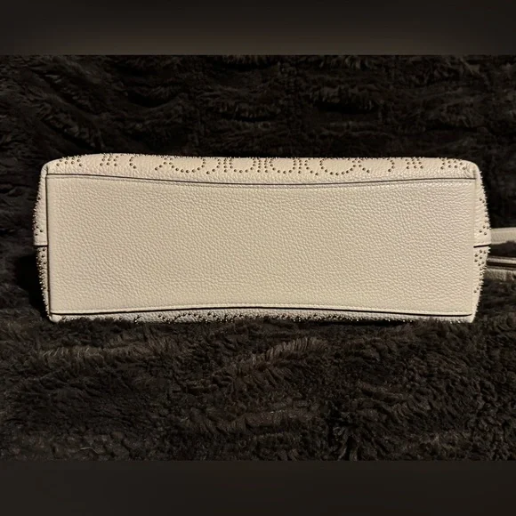 Coach Laurel with Signature Rivets in Chalk/Gold - Picture 4 of 11